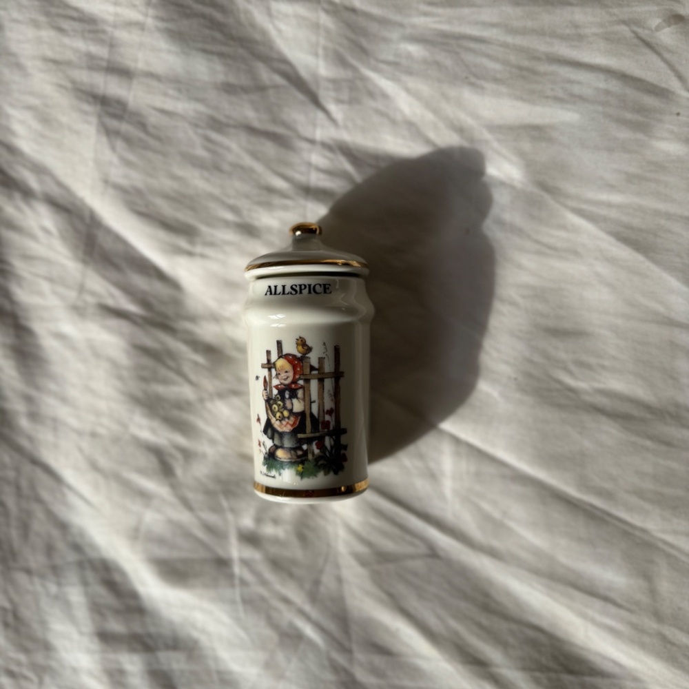 Mj Hummel Spice Jars - 7 - Picture 5 of 9